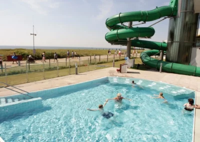 FehMAre Badewelt mit Rutsche